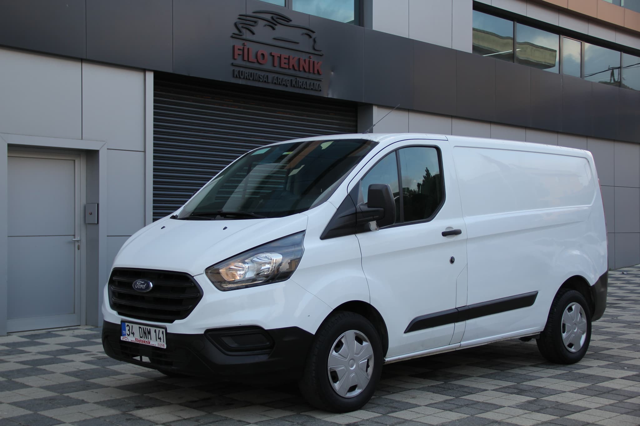 FORD TRANSİT CUSTOM - Görsel 1