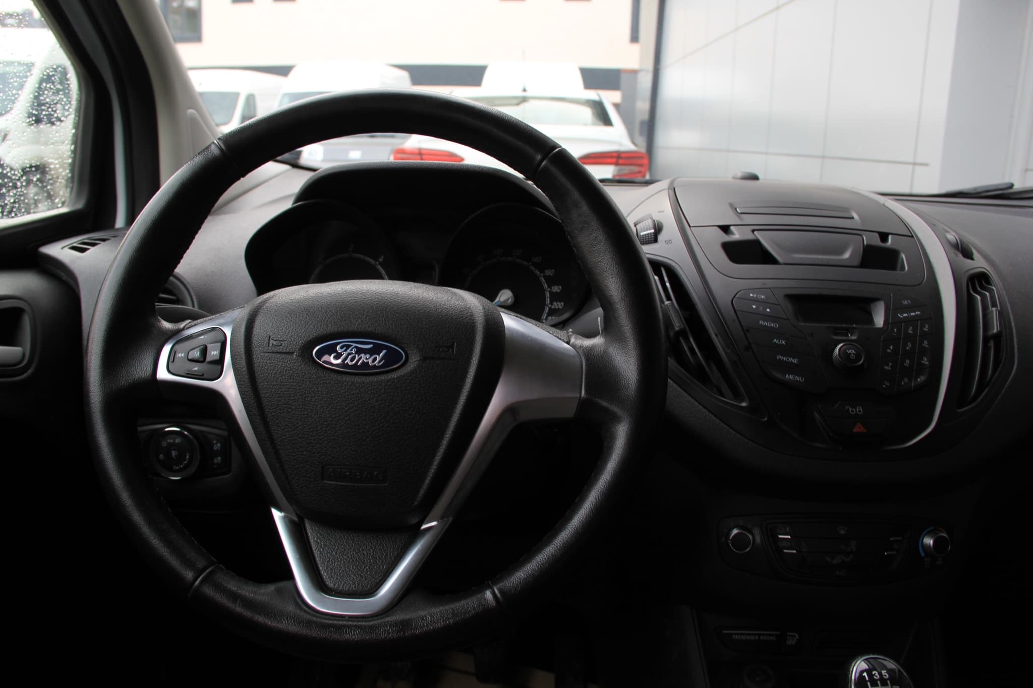 FORD COURIER - Thumbnail 3