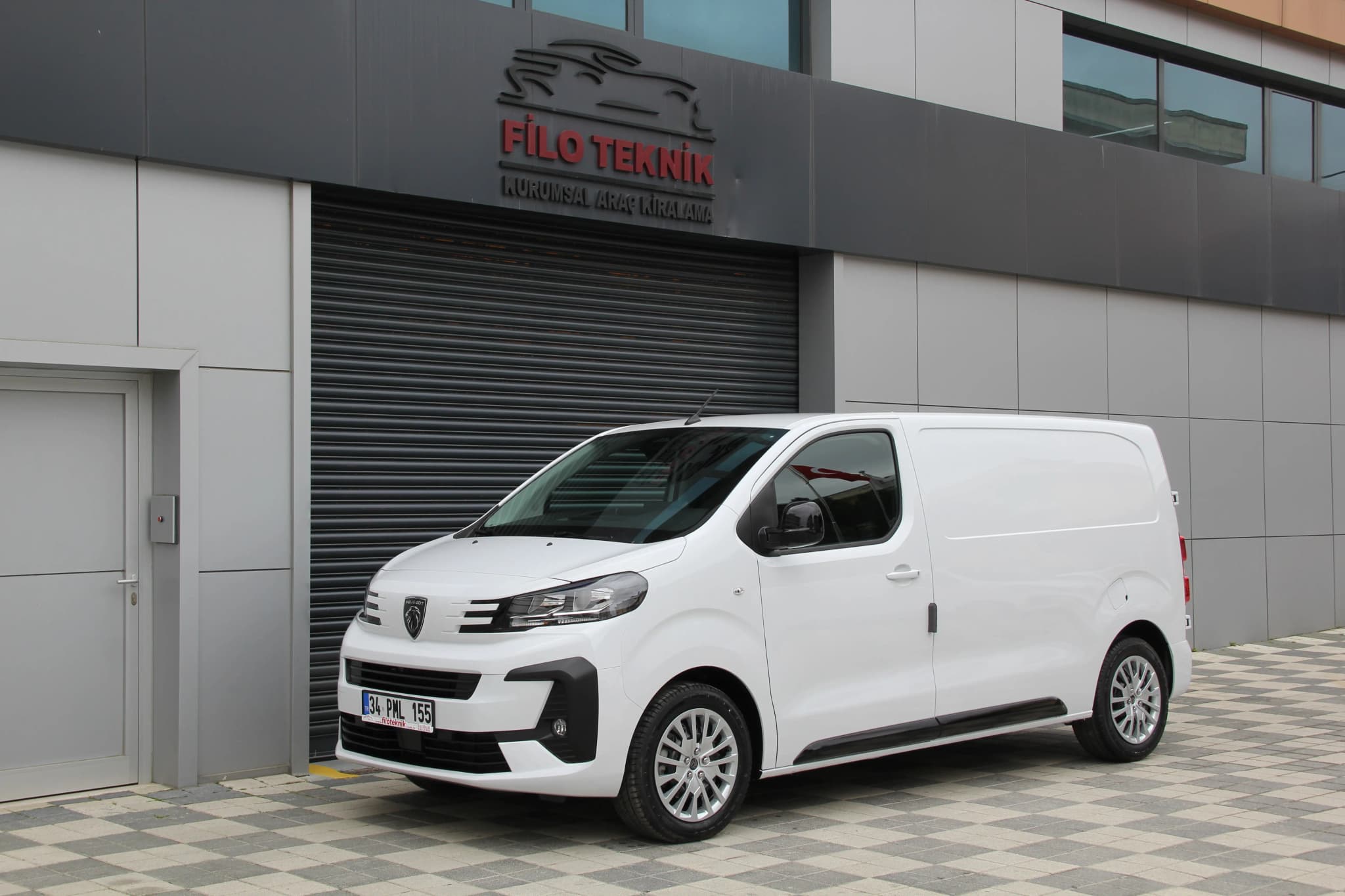 PEUGEOT EXPERT - Gorsel 1