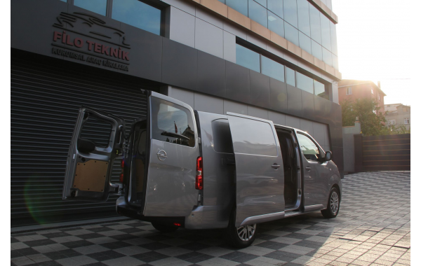 OPEL VİVARO