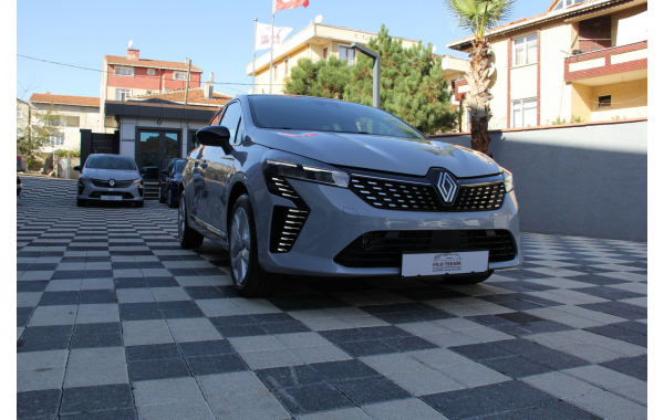 RENAULT CLİO VI