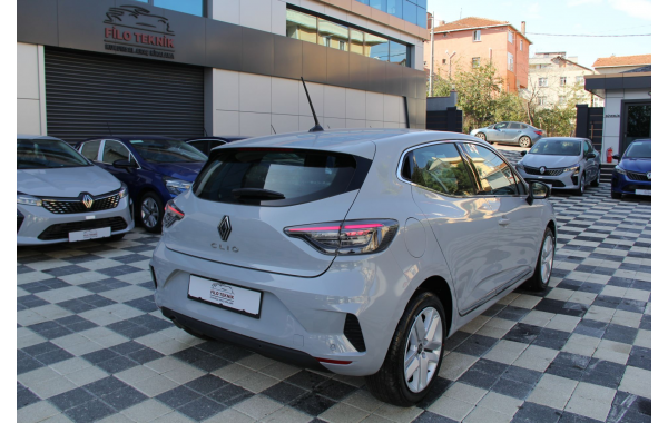 RENAULT CLİO VI
