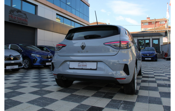 RENAULT CLİO VI
