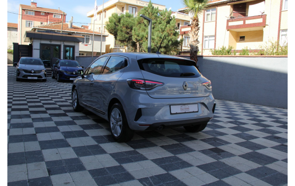 RENAULT CLİO VI