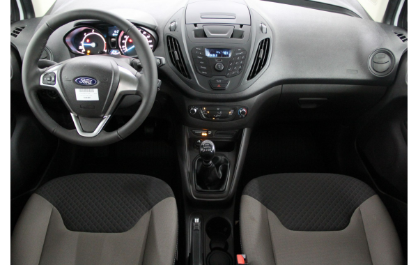 FORD TOURNEO COURİER
