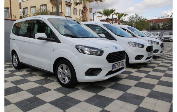 FORD TOURNEO COURİER
