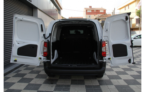 CİTROEN BERLİNGO - Thumbnail 2