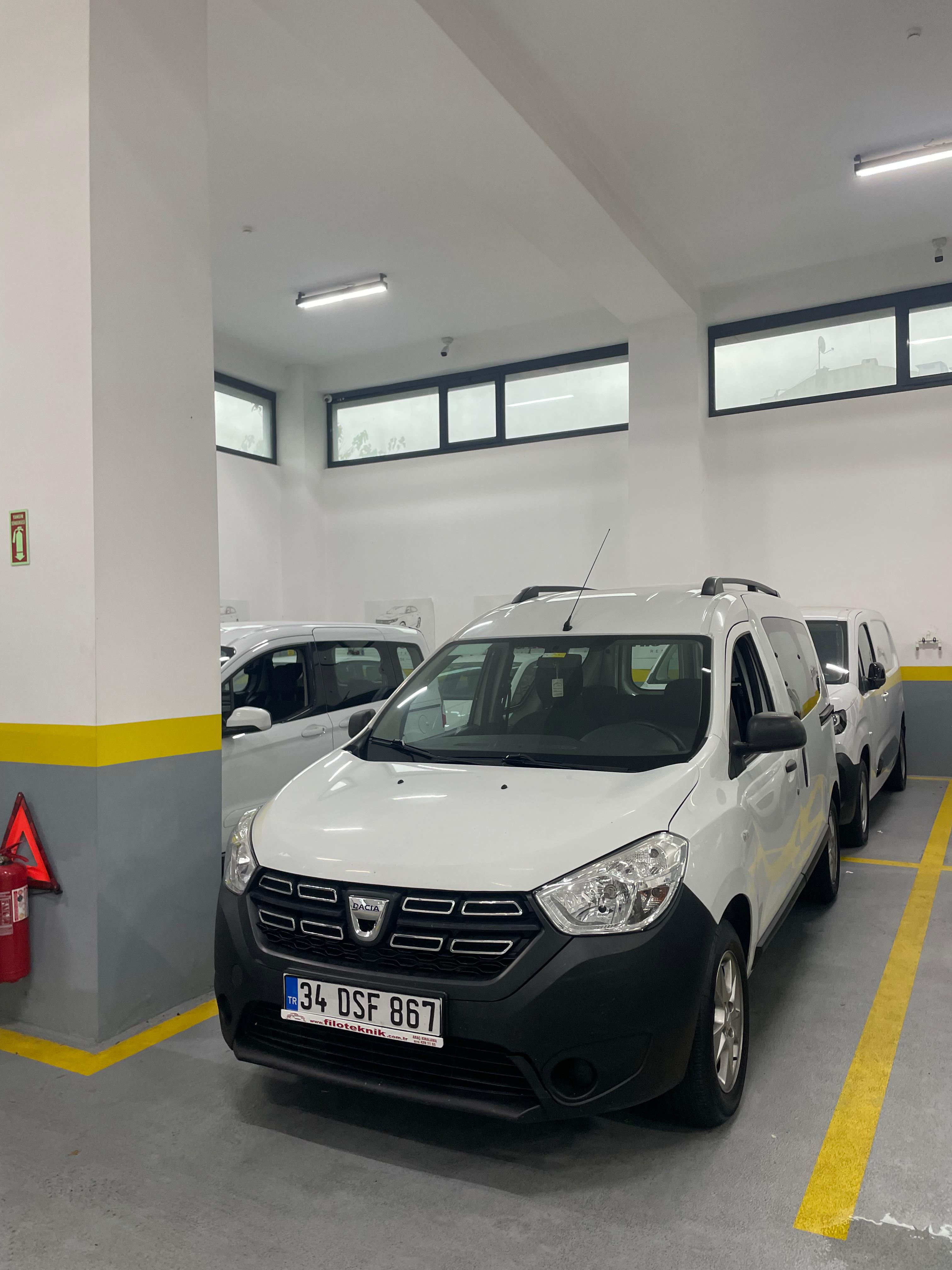 DACIA DOKKER - Thumbnail 2